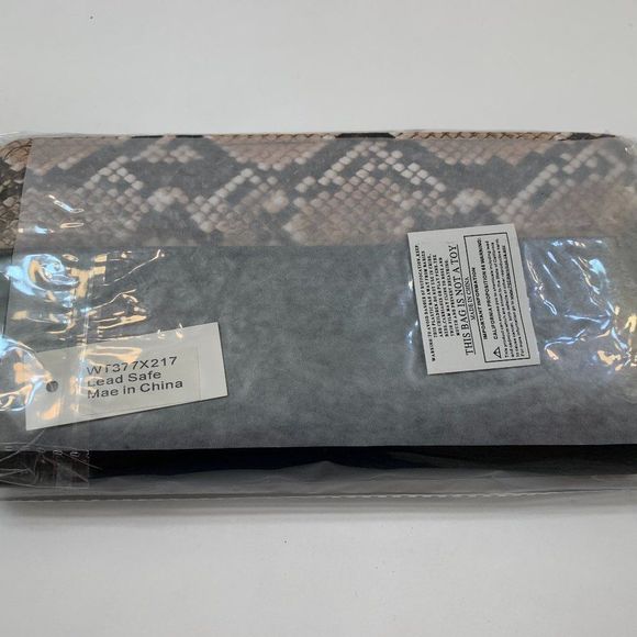 Black/ Brown Snake Print / Python Zip Around Wallet - NWT - Picture 6 of 6